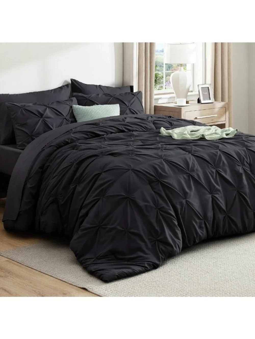 Cozy 7-Piece Full Size Comforter Set with Sheets, Black Bedding for Ultimate